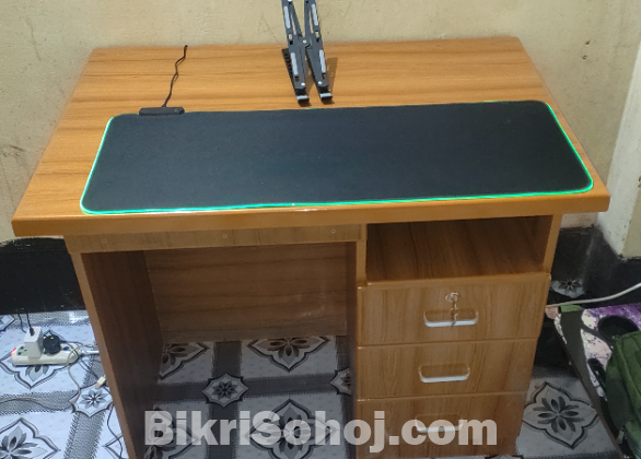 Computer table desk new Big size